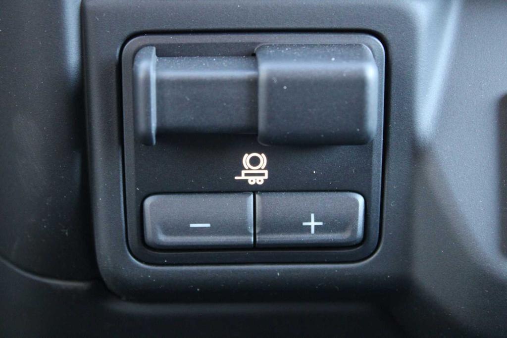 new 2025 Chevrolet Silverado 2500 car, priced at $70,453