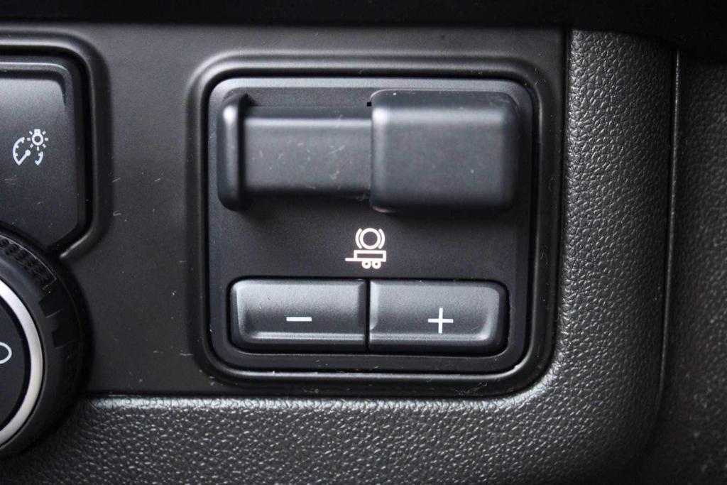 used 2023 Chevrolet Suburban car, priced at $53,754