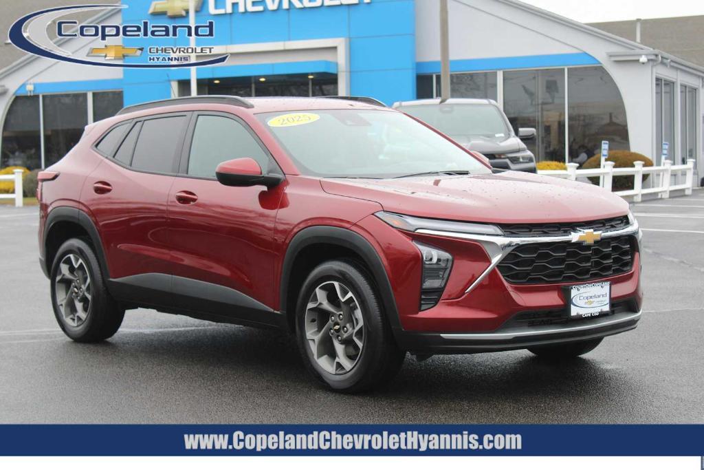 used 2025 Chevrolet Trax car, priced at $21,512