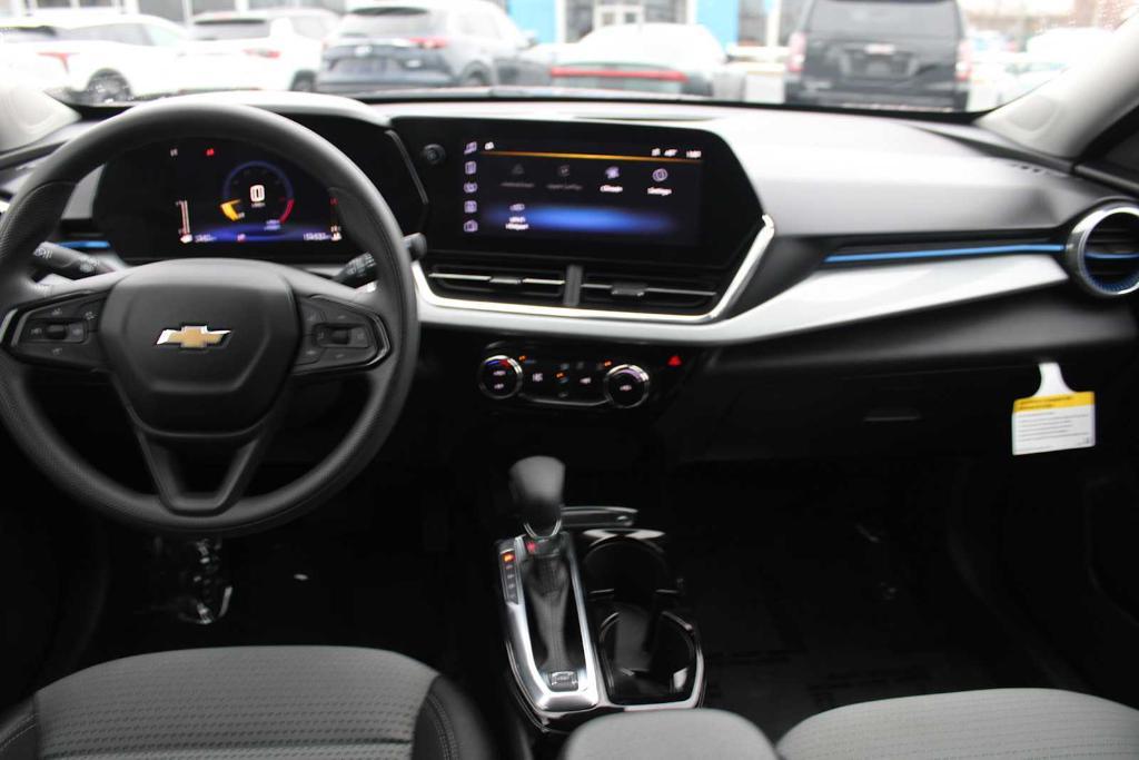 used 2025 Chevrolet Trax car, priced at $21,512