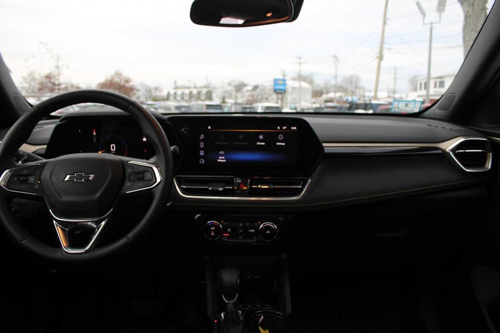 used 2024 Chevrolet TrailBlazer car, priced at $25,789