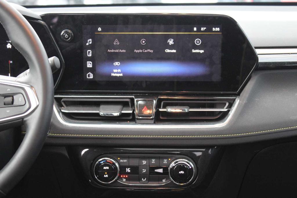 used 2024 Chevrolet TrailBlazer car, priced at $25,789