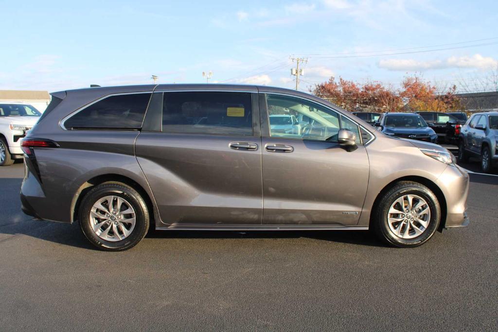 used 2021 Toyota Sienna car, priced at $27,771