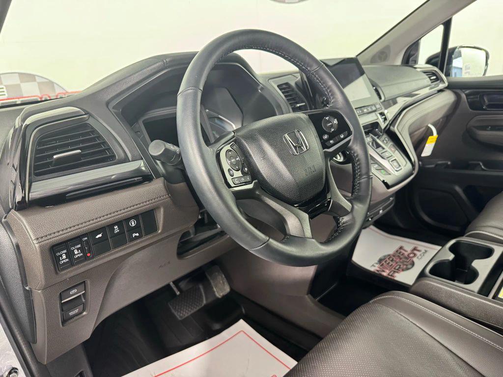 used 2024 Honda Odyssey car, priced at $39,995
