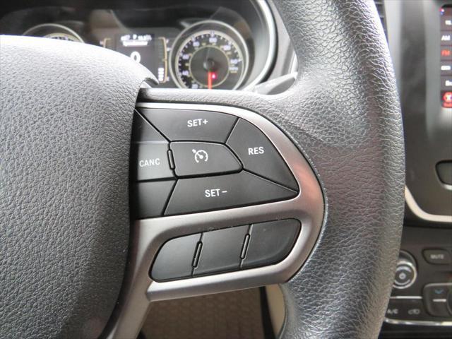 used 2019 Jeep Cherokee car, priced at $15,995