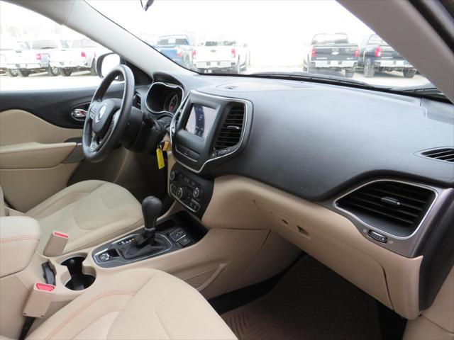 used 2019 Jeep Cherokee car, priced at $15,995