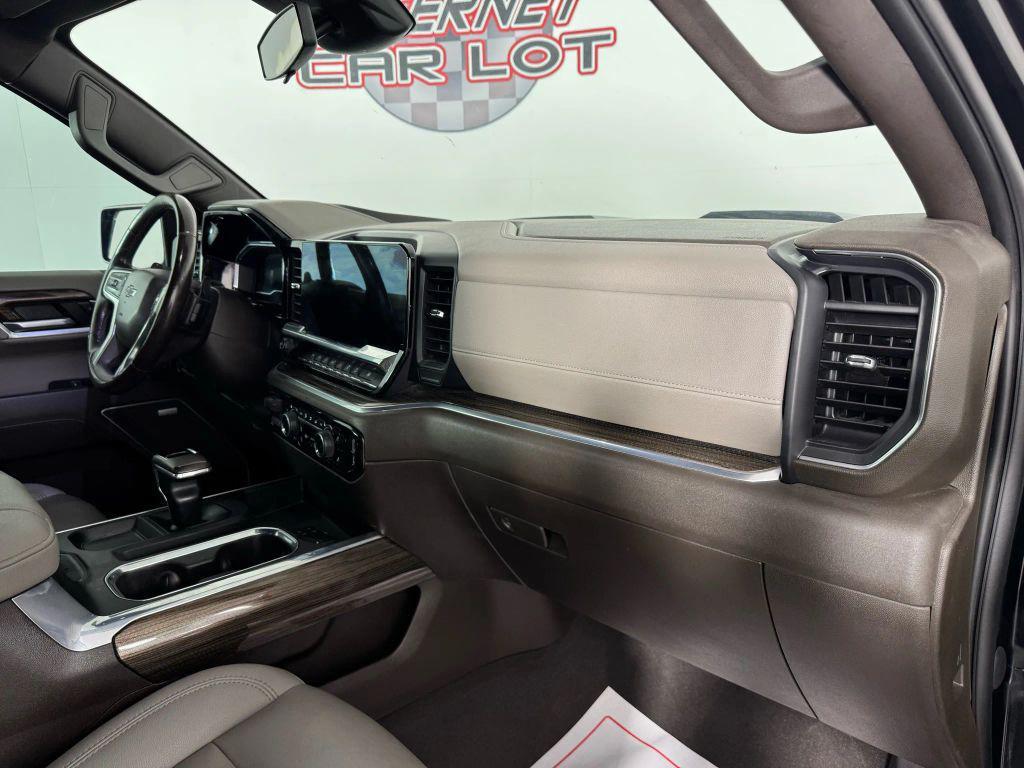 used 2022 Chevrolet Silverado 1500 car, priced at $35,995