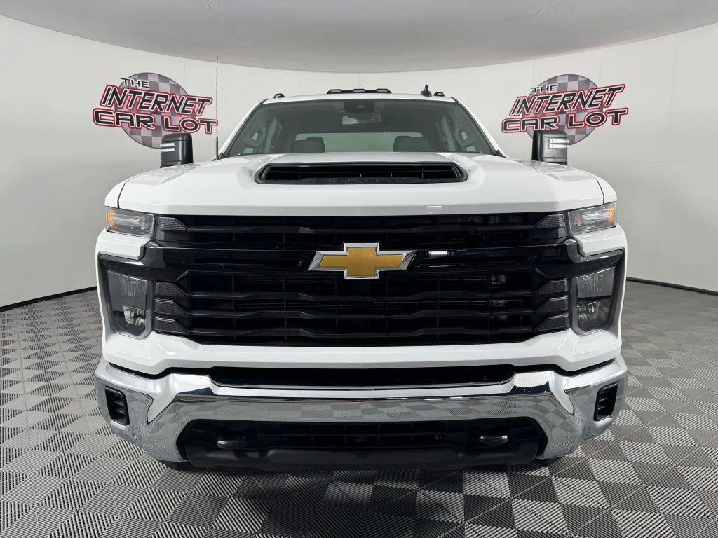used 2024 Chevrolet Silverado 3500 car, priced at $48,995