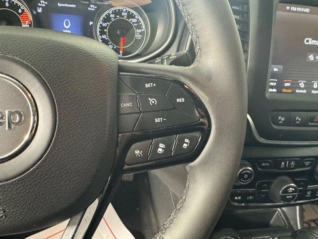 used 2023 Jeep Cherokee car, priced at $16,495