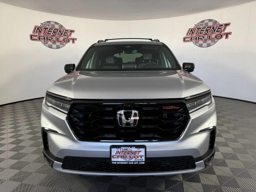 used 2025 Honda Pilot car, priced at $34,949