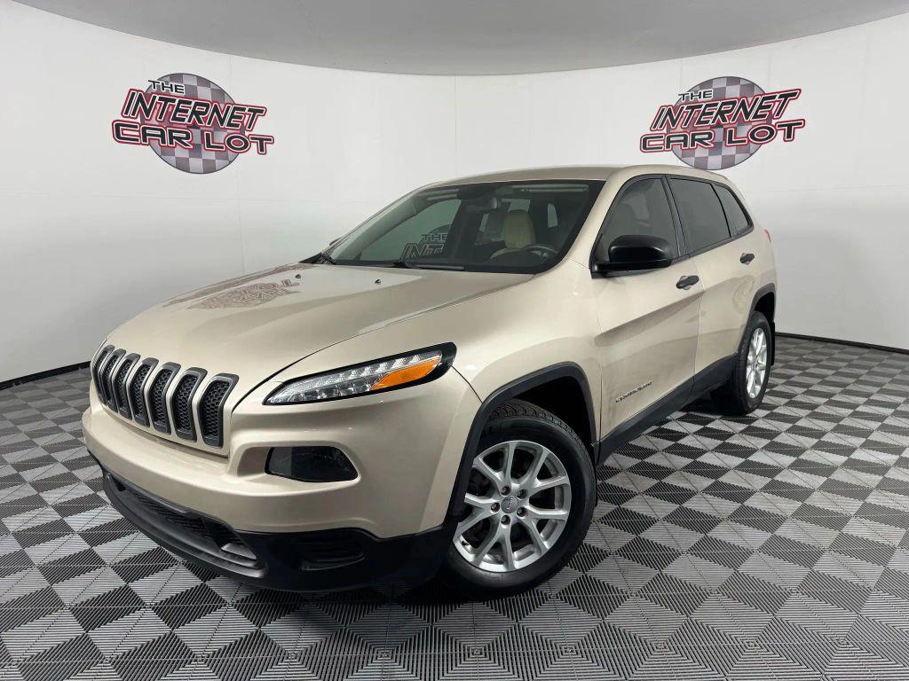 used 2015 Jeep Cherokee car, priced at $10,995