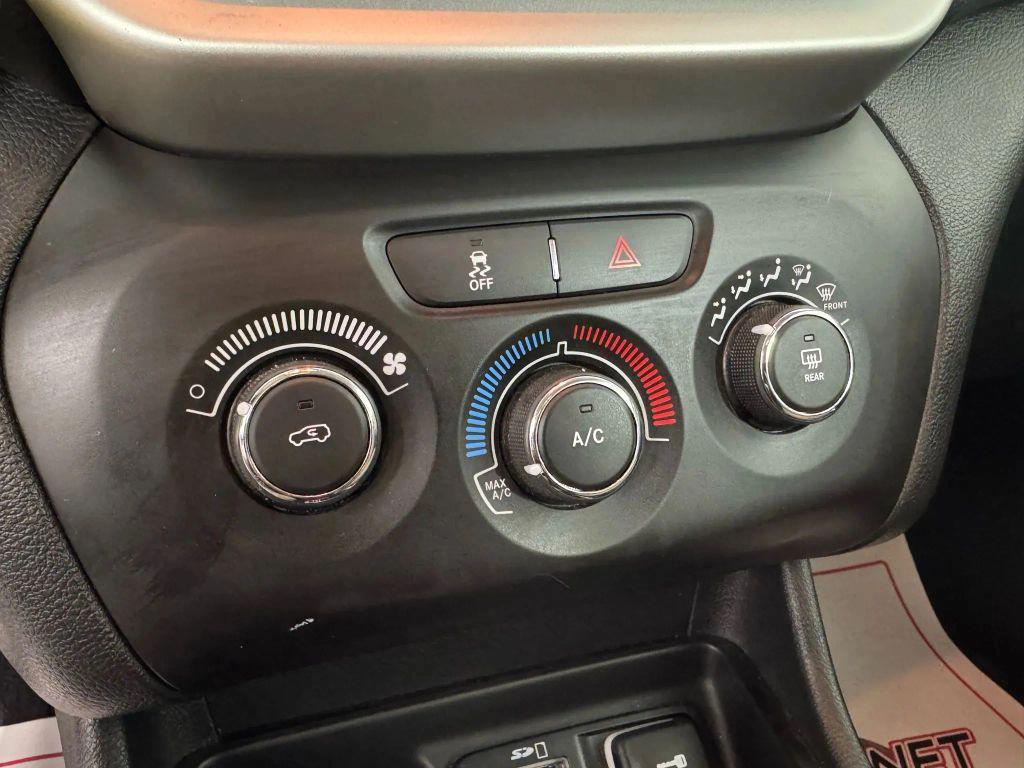 used 2015 Jeep Cherokee car, priced at $10,995