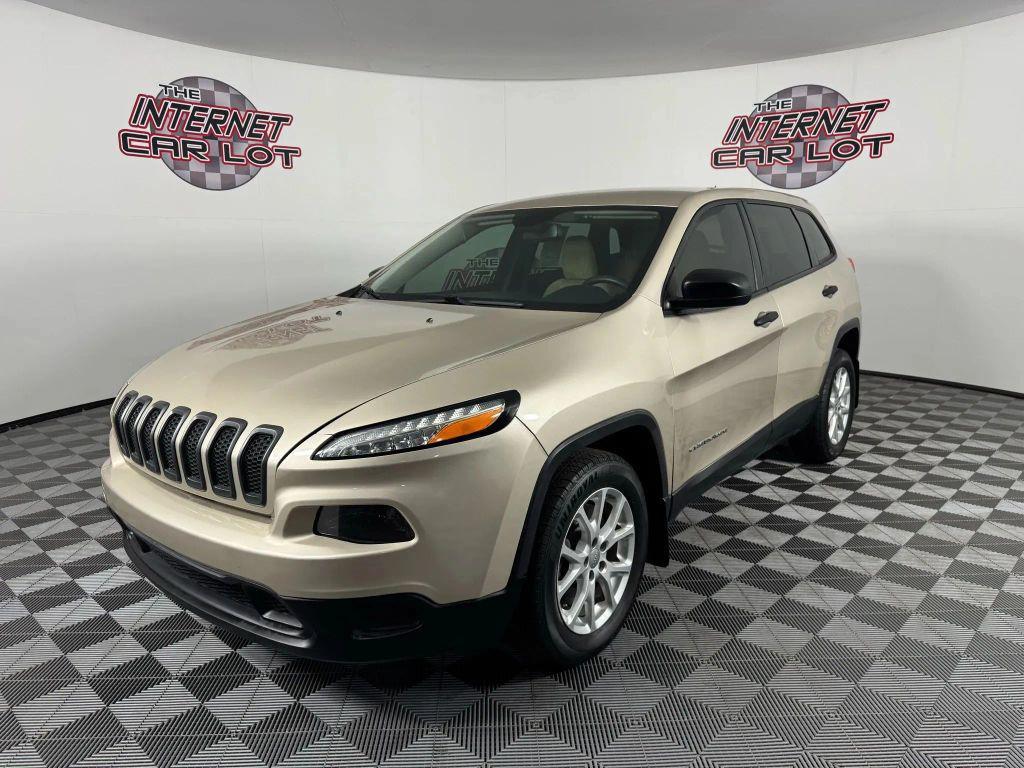 used 2015 Jeep Cherokee car, priced at $10,995