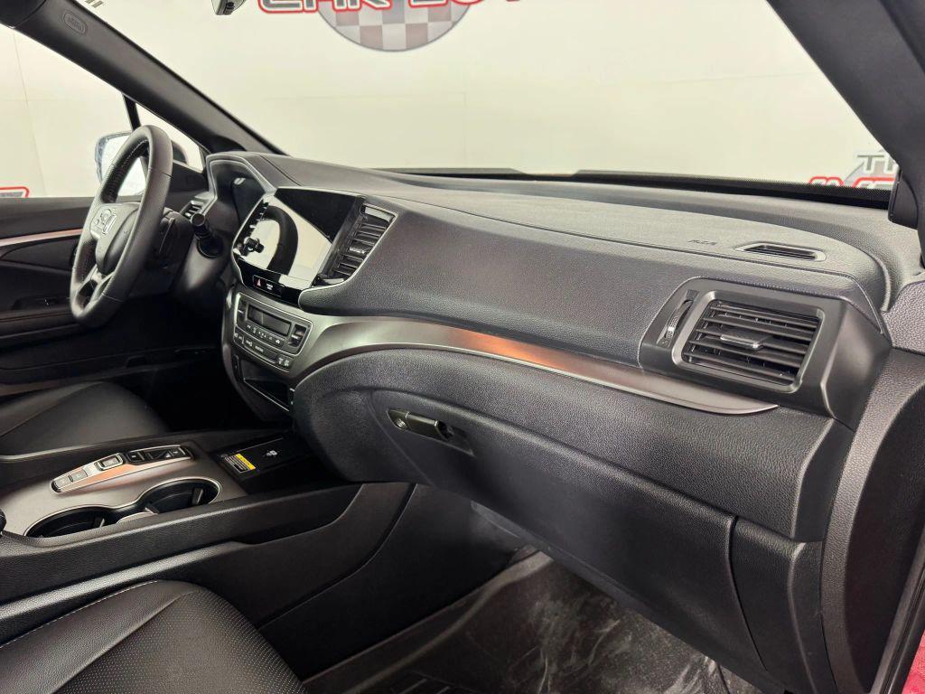 used 2025 Honda Passport car, priced at $28,995
