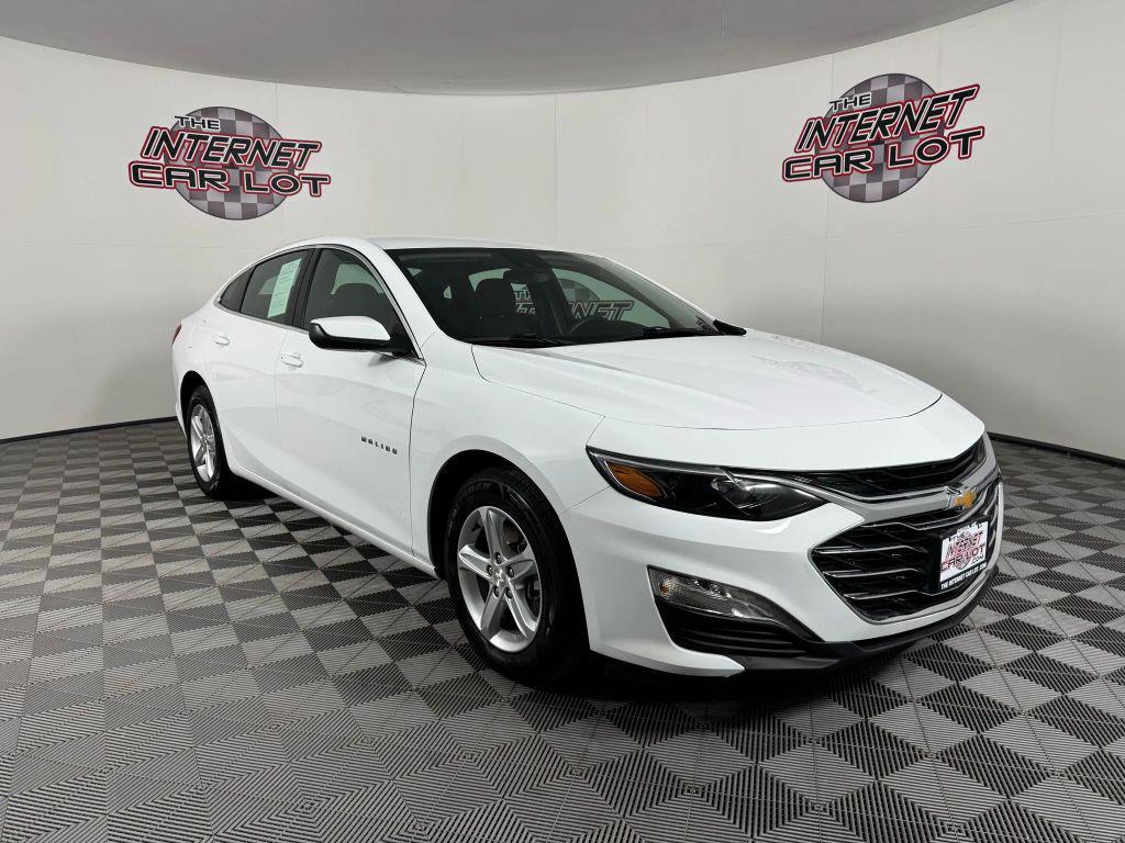 used 2024 Chevrolet Malibu car, priced at $16,498