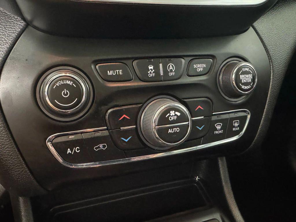 used 2021 Jeep Cherokee car, priced at $15,788