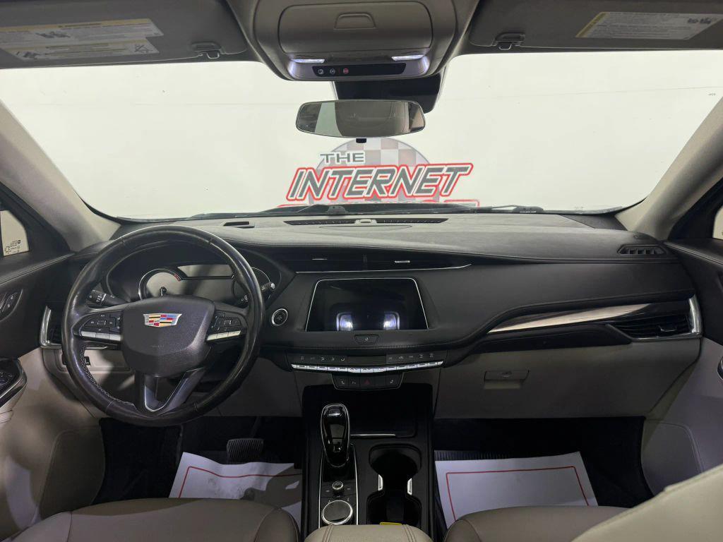 used 2021 Cadillac XT4 car, priced at $17,495