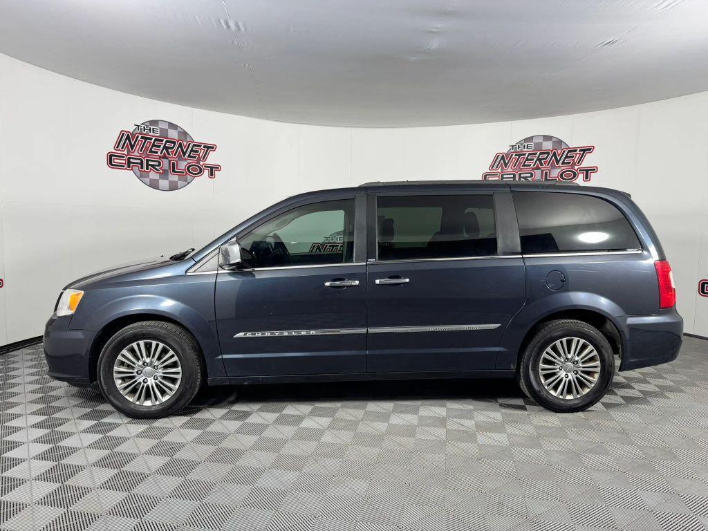 used 2014 Chrysler Town & Country car, priced at $6,494