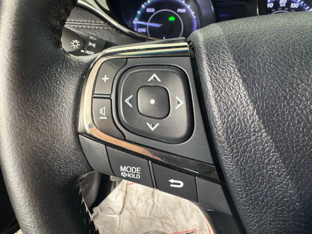 used 2013 Toyota Avalon Hybrid car, priced at $11,995