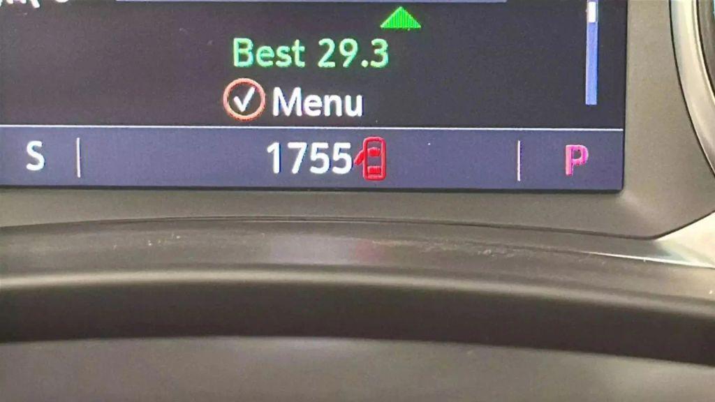 used 2024 Chevrolet Equinox car, priced at $19,495