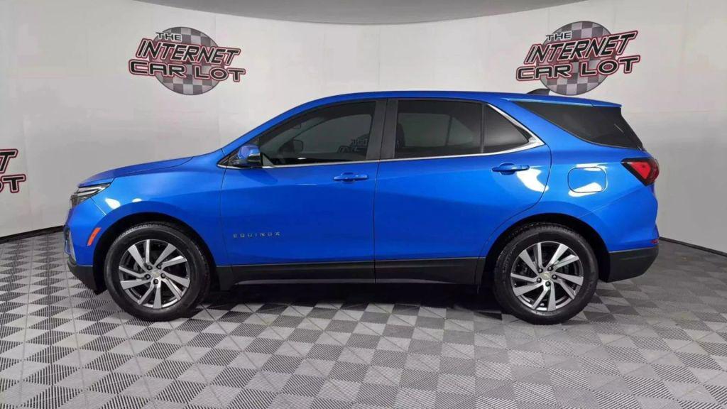 used 2024 Chevrolet Equinox car, priced at $19,495