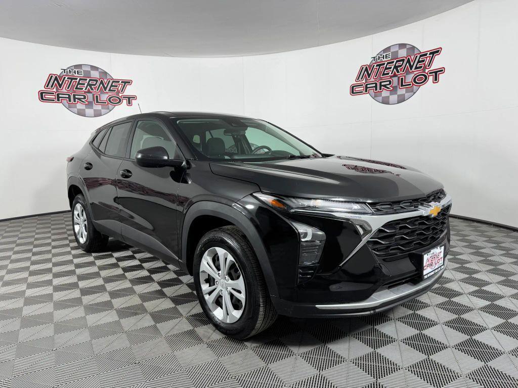 used 2024 Chevrolet Trax car, priced at $15,495