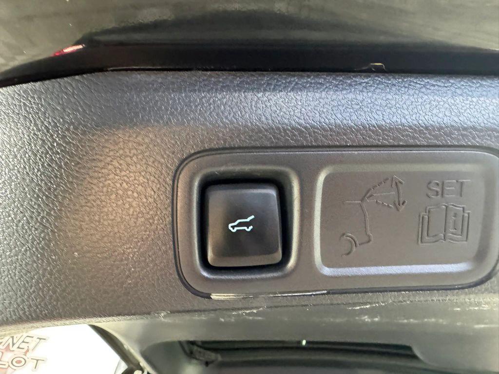 used 2022 Ford Expedition car, priced at $38,995