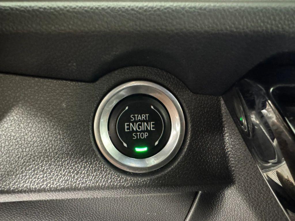 used 2024 Chevrolet Traverse car, priced at $32,995