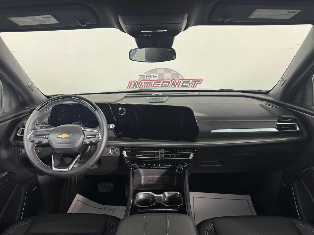 used 2024 Chevrolet Traverse car, priced at $32,995