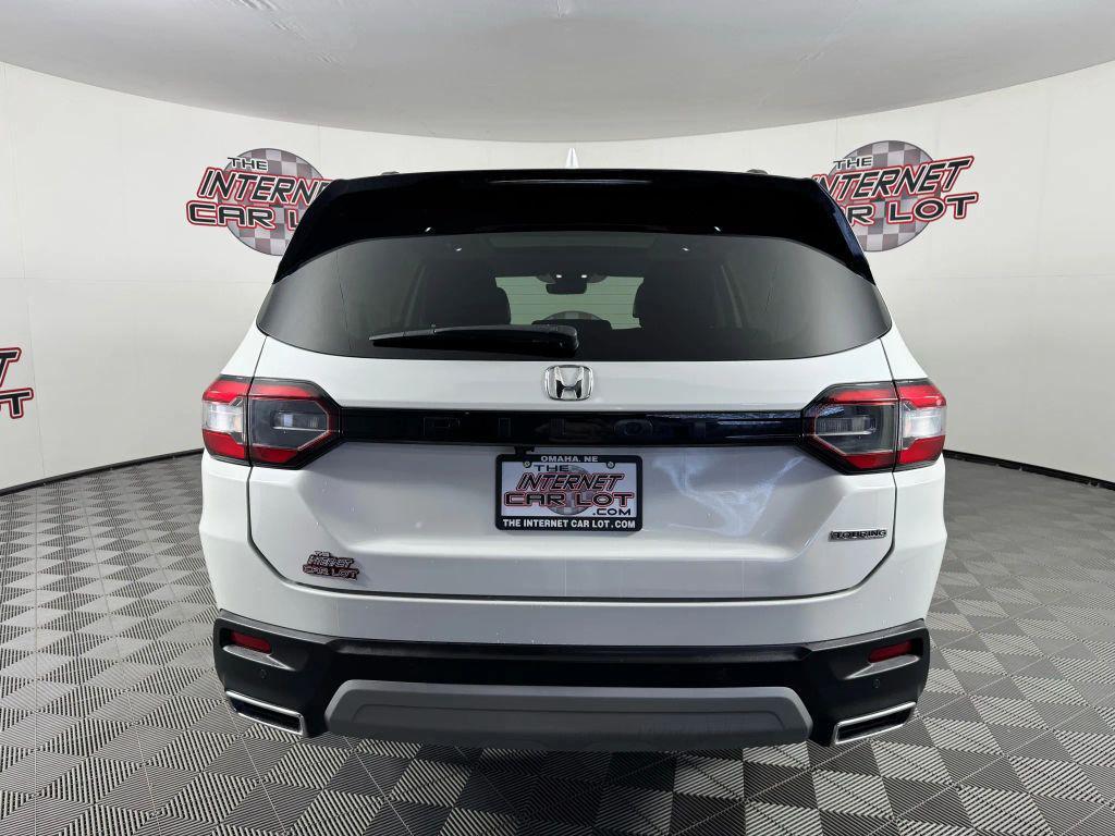 used 2024 Honda Pilot car, priced at $34,899