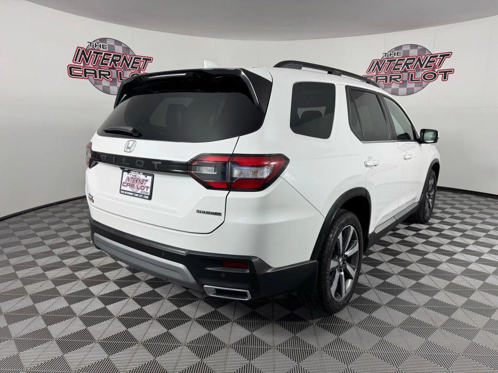 used 2024 Honda Pilot car, priced at $34,899