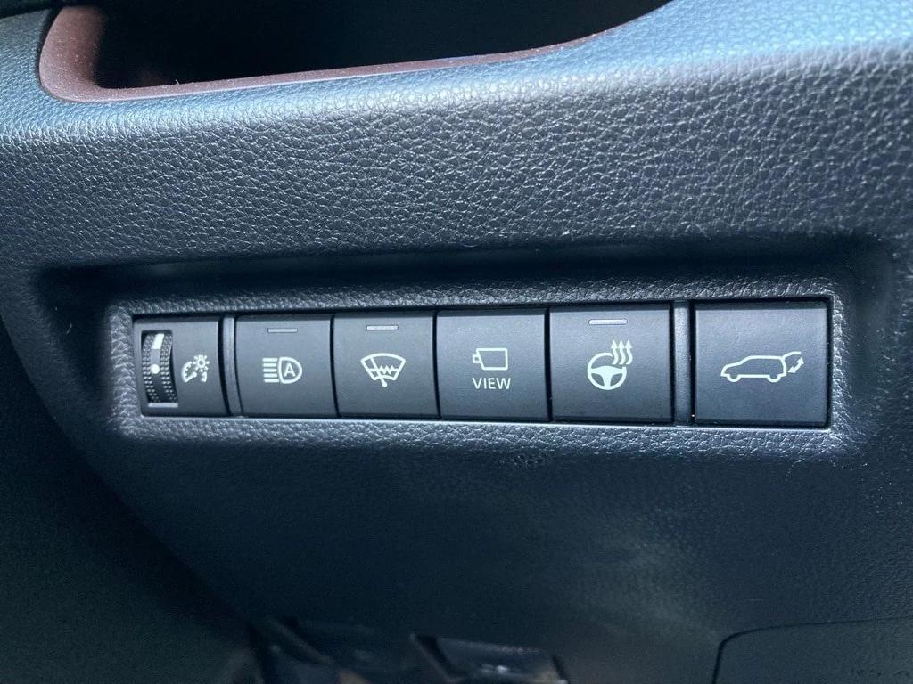 used 2020 Toyota RAV4 car, priced at $25,951