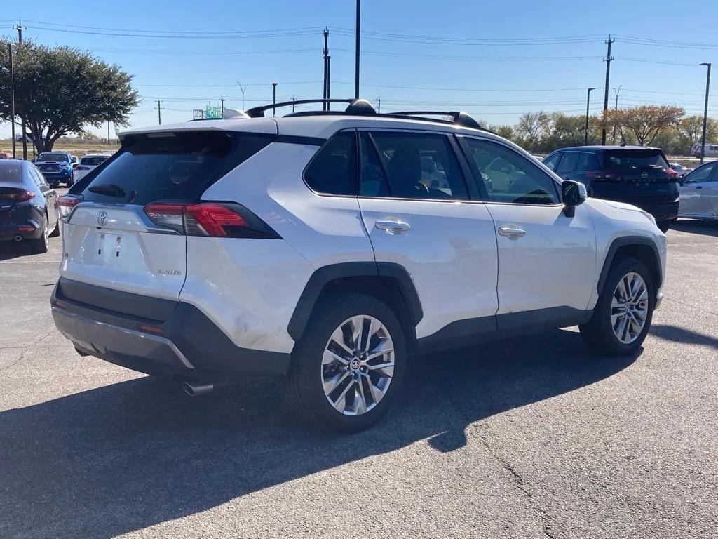 used 2020 Toyota RAV4 car, priced at $25,951