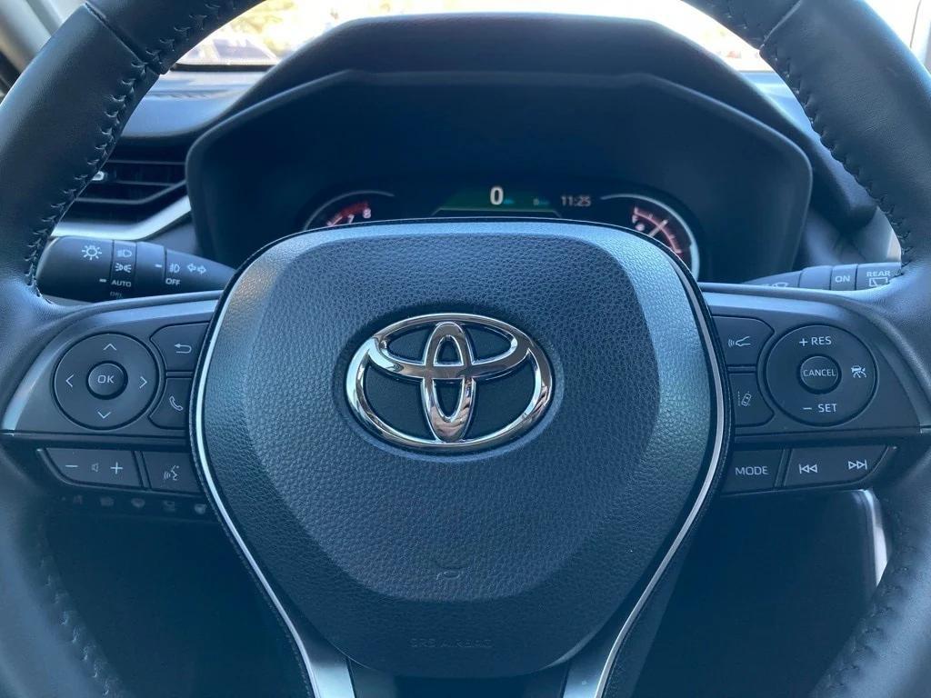 used 2020 Toyota RAV4 car, priced at $25,951