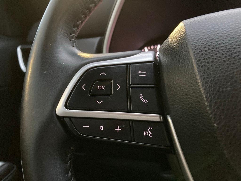 used 2023 Toyota Highlander car, priced at $32,451