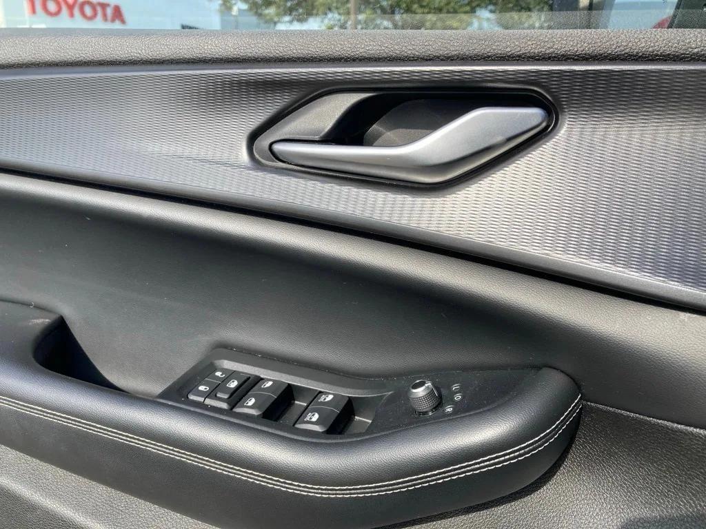 used 2023 Jeep Grand Cherokee car, priced at $22,481