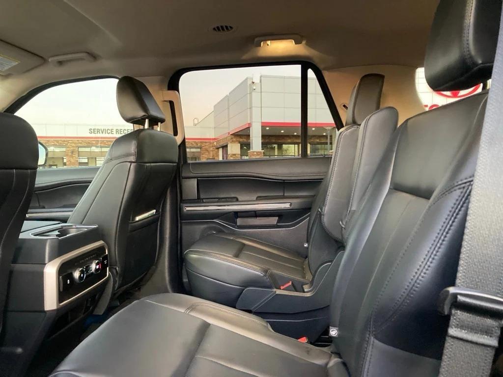 used 2024 Ford Expedition car, priced at $41,991