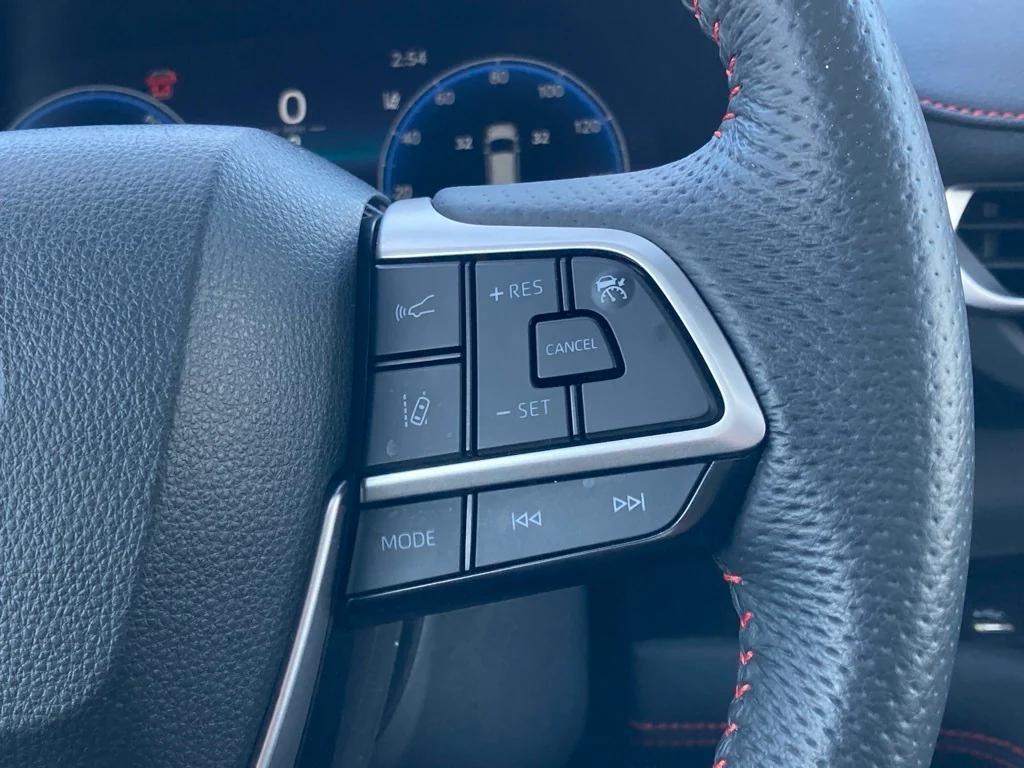 used 2025 Toyota Sienna car, priced at $48,951