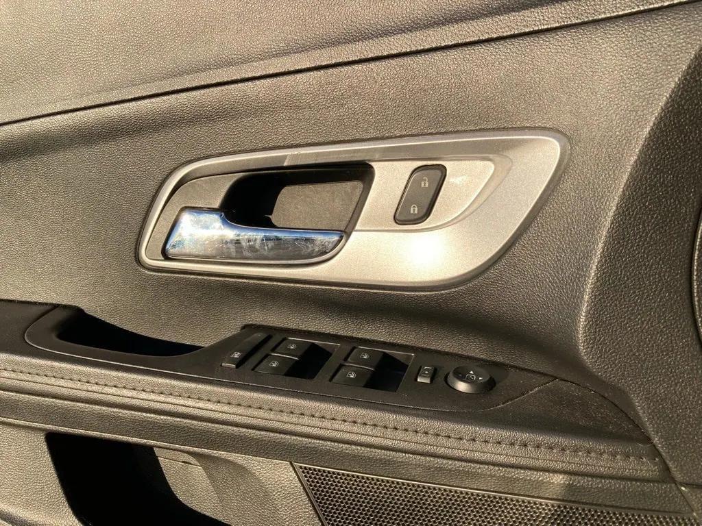 used 2016 Chevrolet Equinox car, priced at $9,991