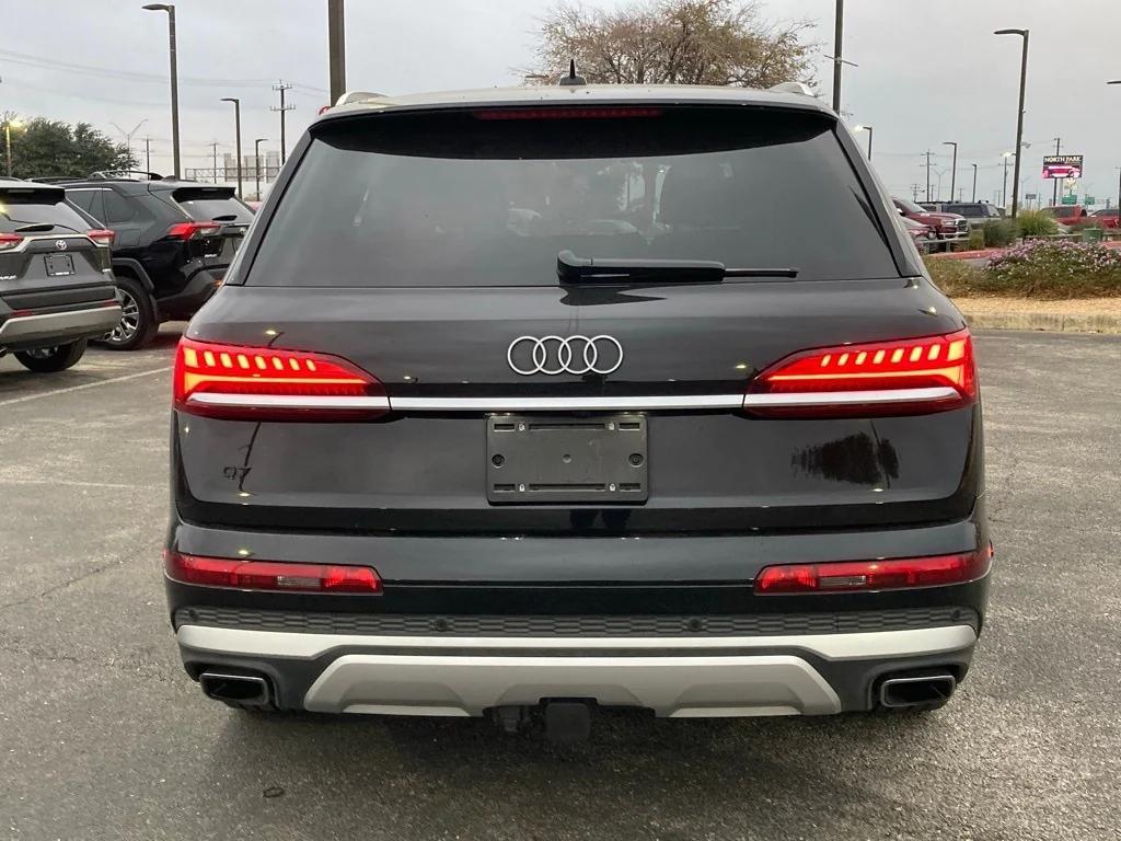 used 2025 Audi Q7 car, priced at $41,321