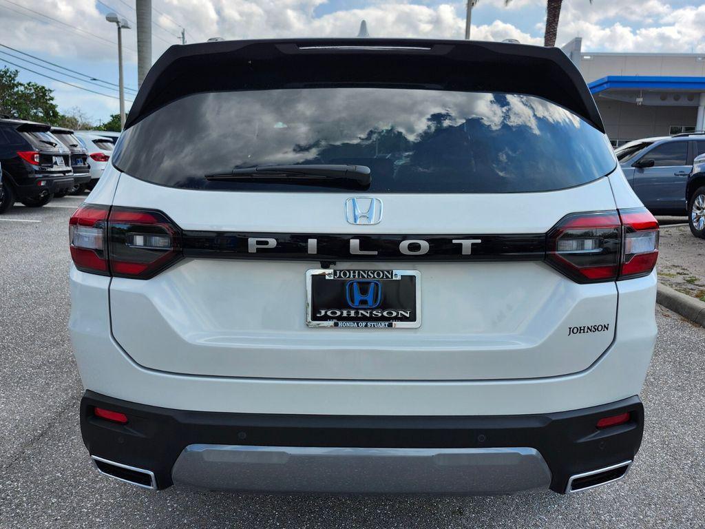 new 2026 Honda Pilot car, priced at $46,445
