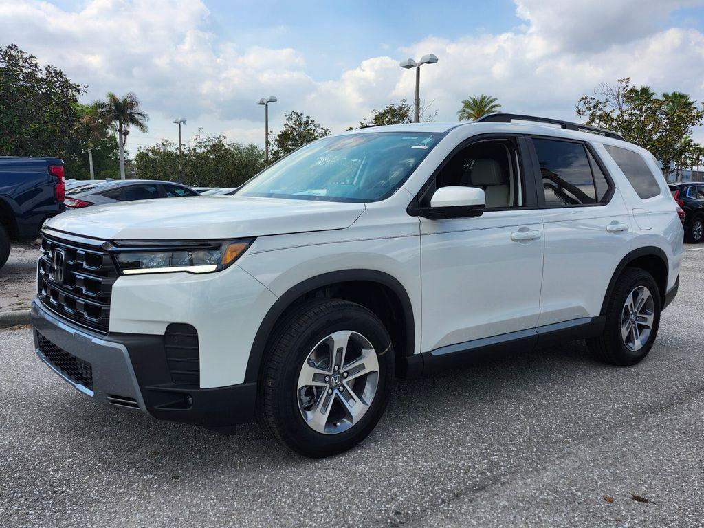 new 2026 Honda Pilot car, priced at $46,445