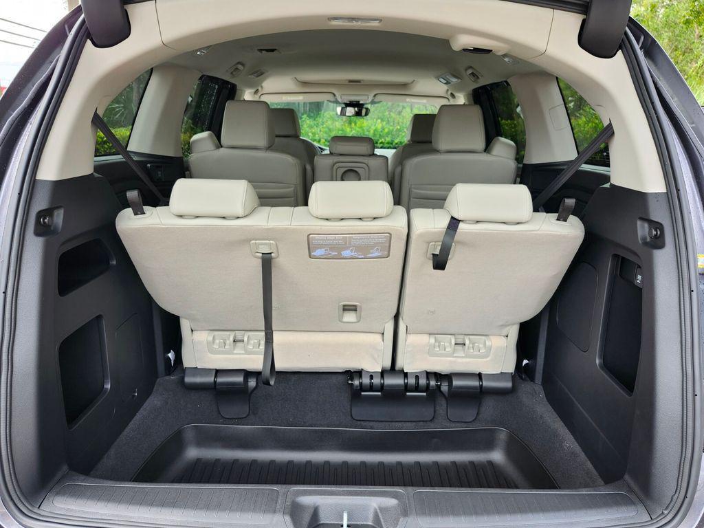 new 2026 Honda Odyssey car, priced at $44,290