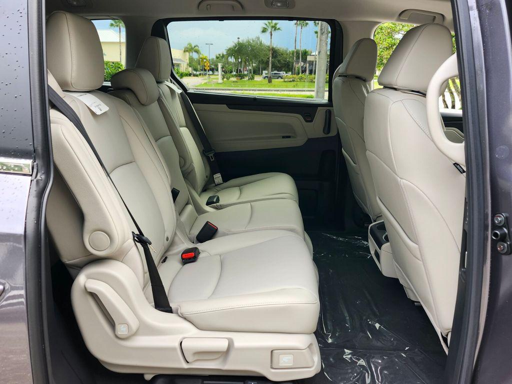 new 2026 Honda Odyssey car, priced at $44,290