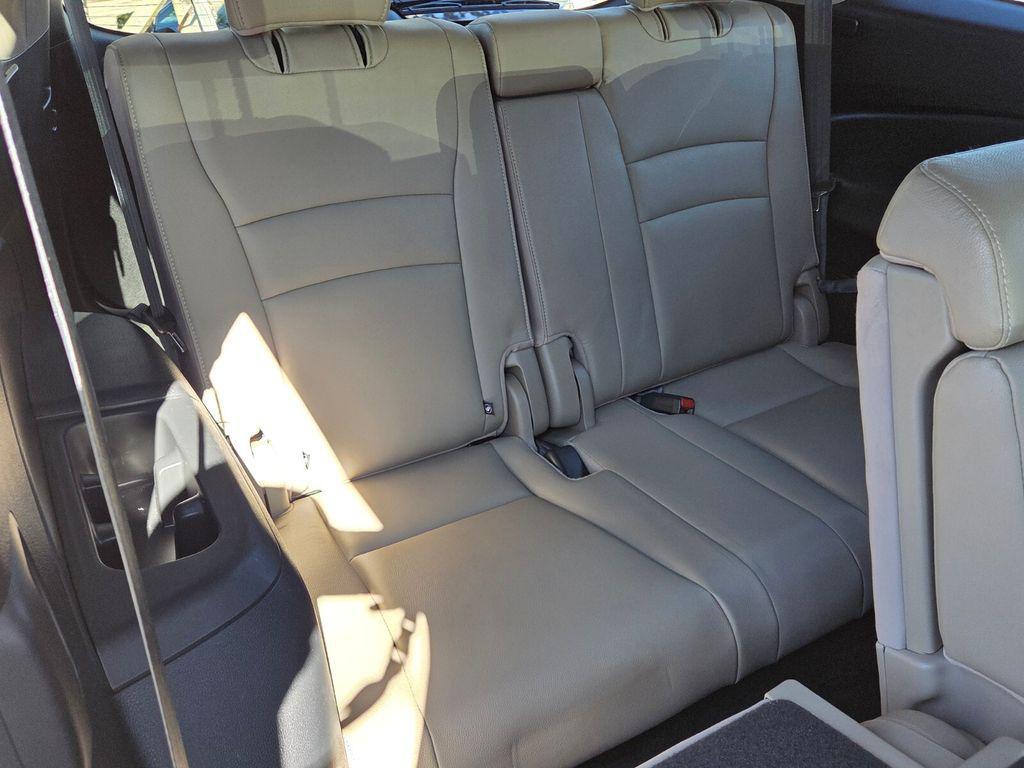 used 2018 Honda Pilot car, priced at $17,810