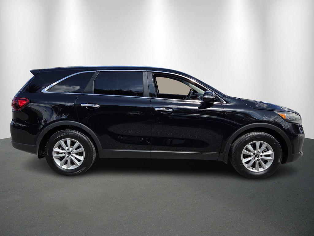 used 2019 Kia Sorento car, priced at $11,035