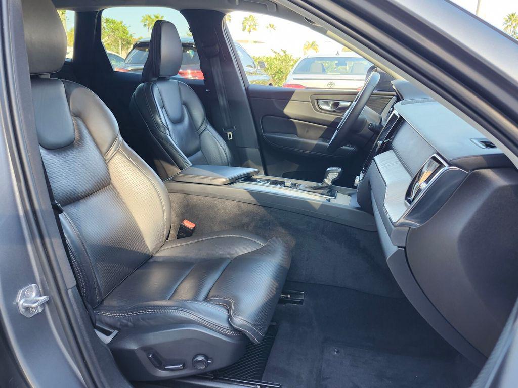 used 2021 Volvo XC60 car, priced at $22,551