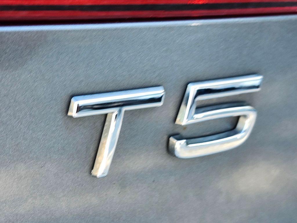 used 2021 Volvo XC60 car, priced at $22,551