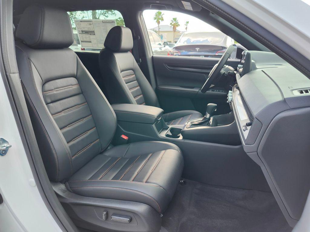 new 2026 Honda CR-V Hybrid car, priced at $40,630