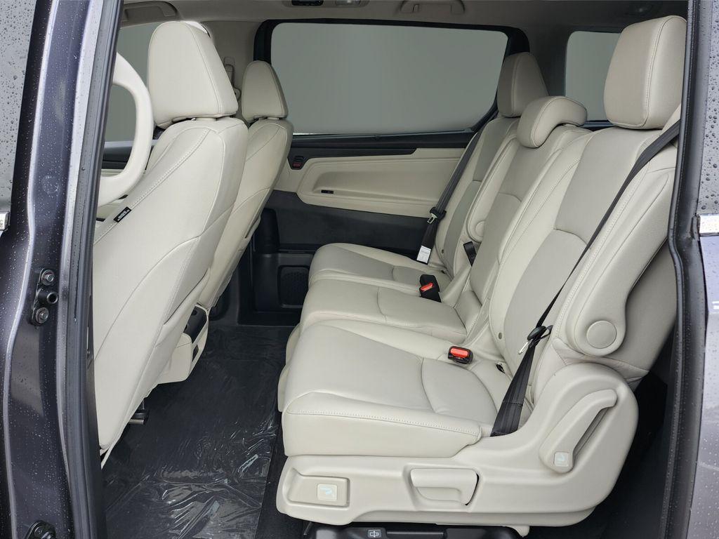 new 2026 Honda Odyssey car, priced at $45,389